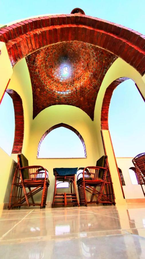 Tasneem Palace *