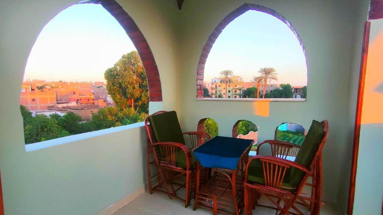 Tasneem Palace * Luxor