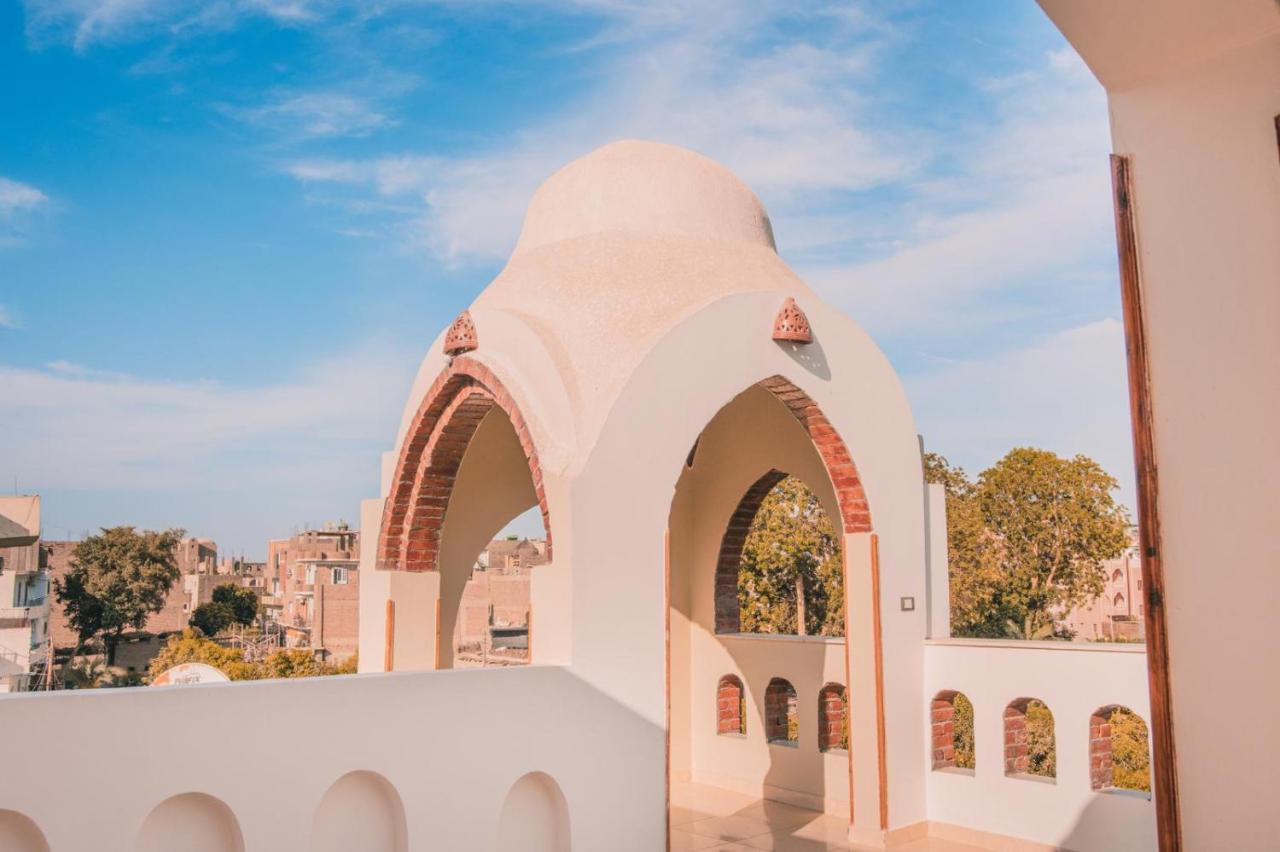 Tasneem Palace *