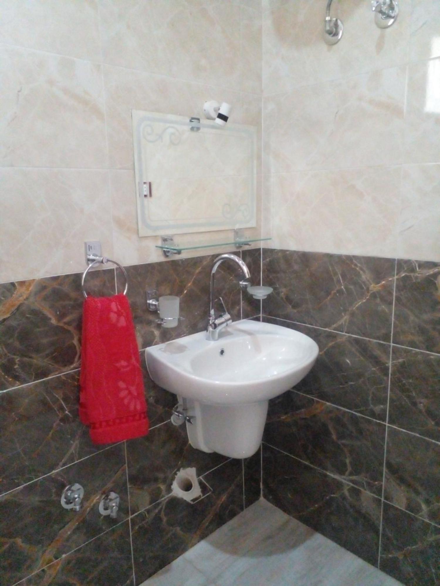 Tasneem Palace Apartment