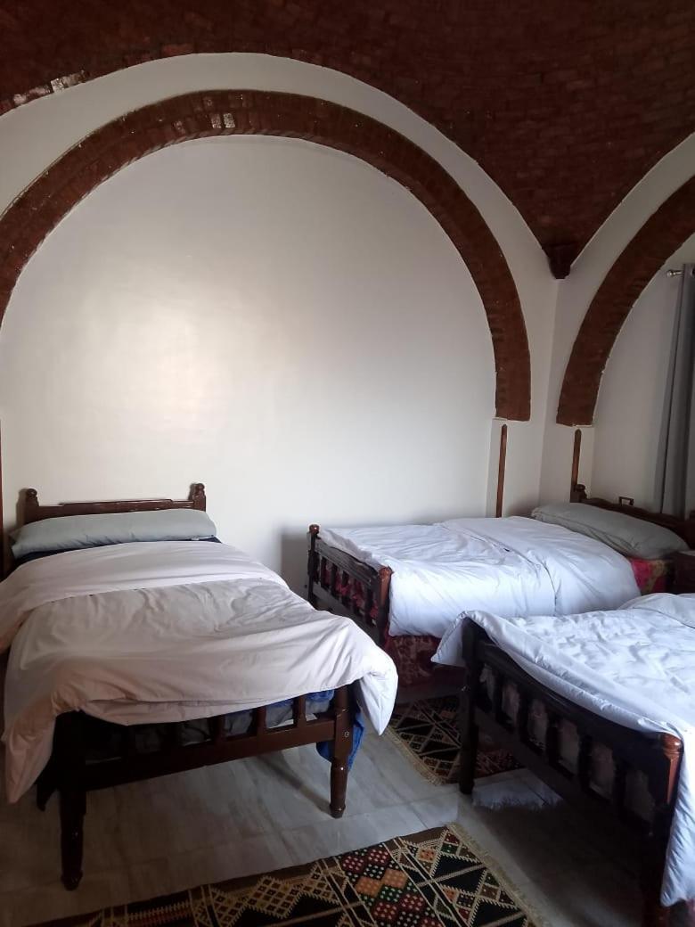 Tasneem Palace * Luxor